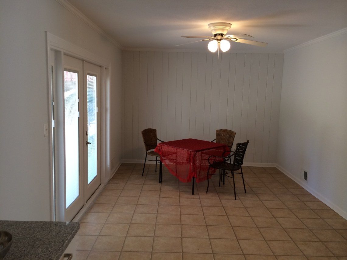 1442-thomas-breakfast-area-3-9